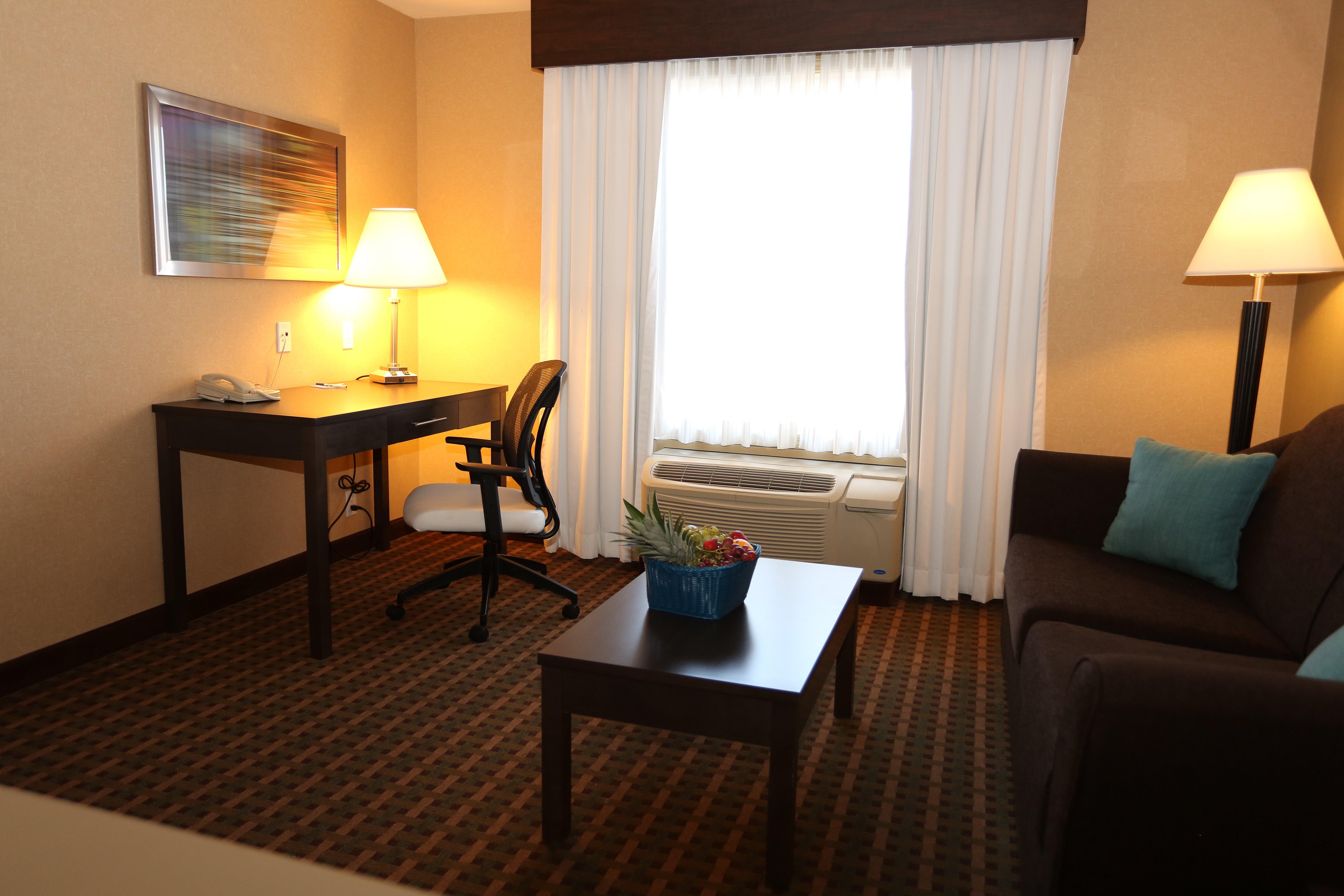 Holiday Inn Express Hotel & Suites Vernon By Ihg Exterior foto